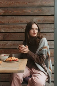 Sweter MONTROSE COWL mushroom