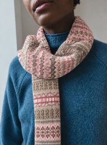 Szal wełniany KINROSS blush
